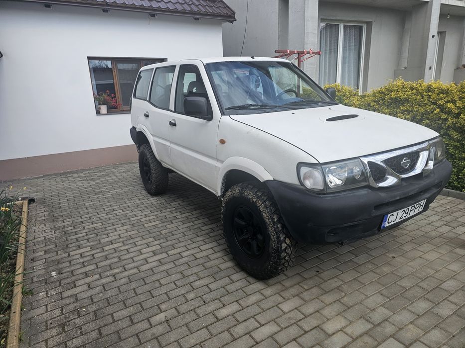 Nissan Terrano 2 Autoutilitara FARA RUGINA