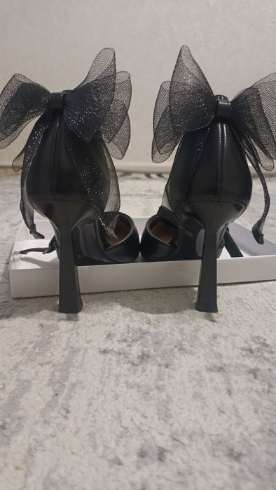 Продаются женские туфли