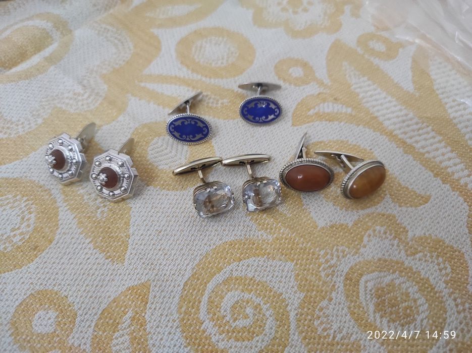 Серебряные запонки  разные !!!