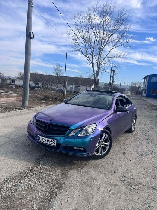 Vând Mercedes e 220