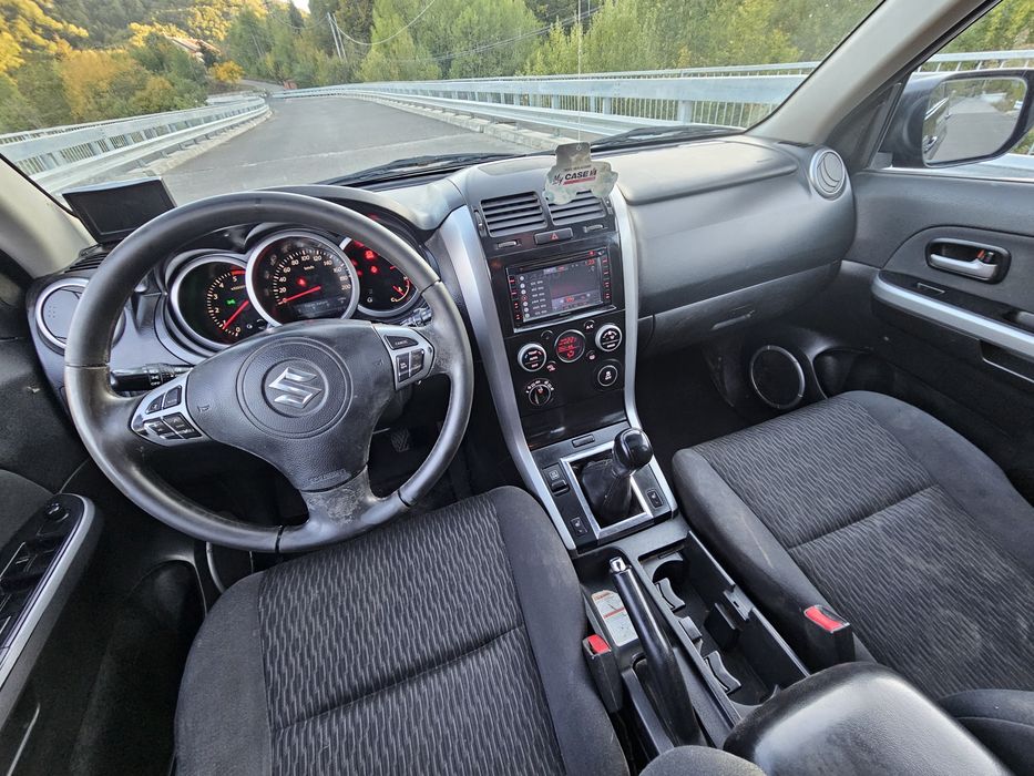 Suzuki Grand Vitara:2013 " 4x4"  Euro 5