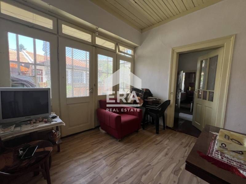 ЕКСКЛУЗИВНО! ЕРА Дръстър предлага за продажба къща срещу ''ДОМ НА УЧИТ