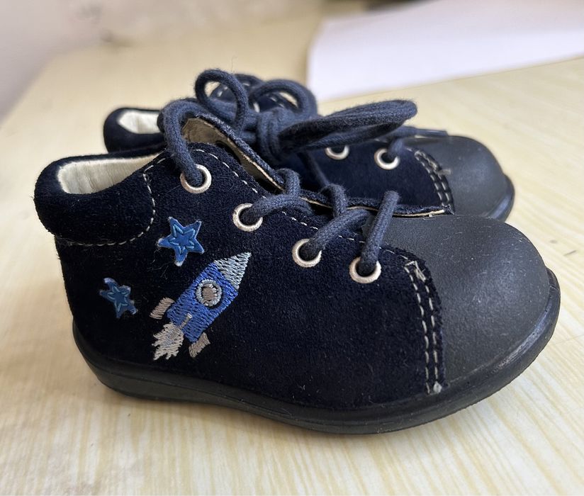 Ботинки размер 18, по стельке 12 см