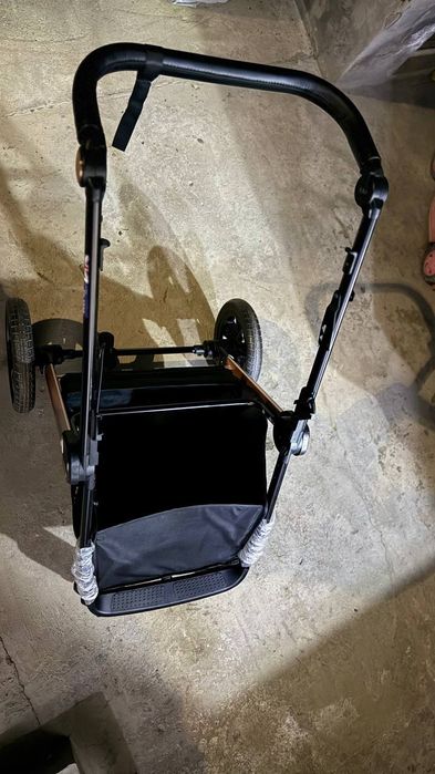 коляска детская.