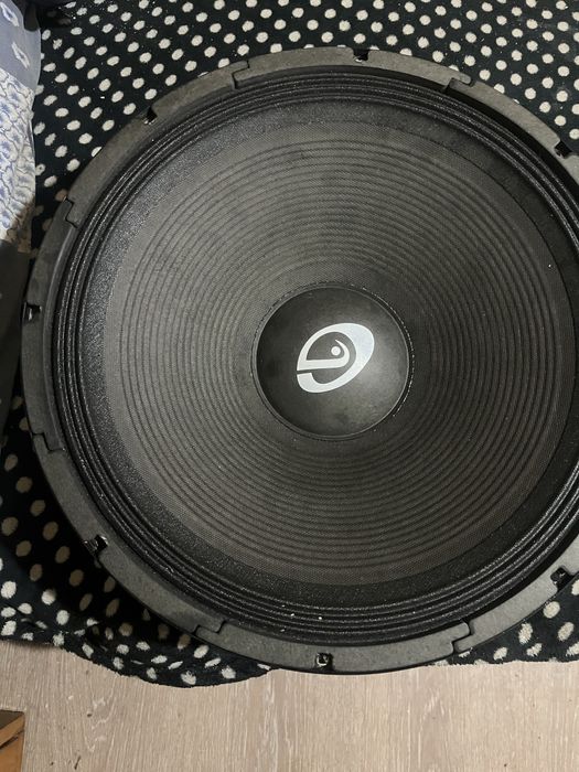 Vand doua difuzoare pe 15 inch  pe 38 cm