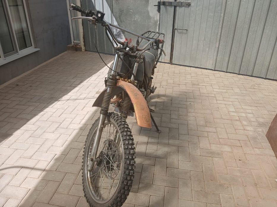 Мотоцикл мощный покоритель гор