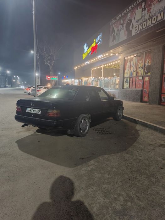 Мерседес 124. 2.6 объем. 2.8 блок .