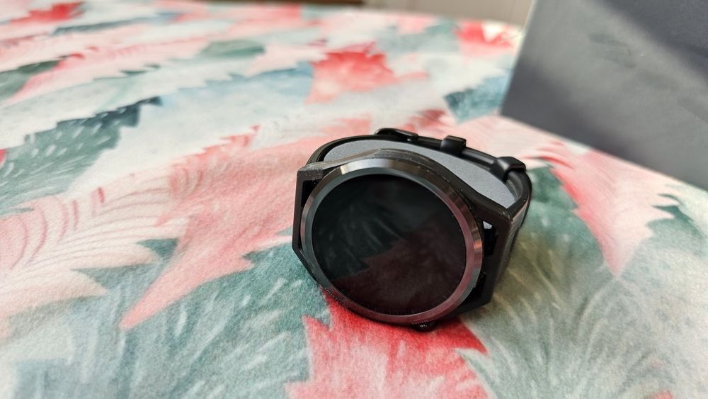 Продава се часовник Huawei watch gt runner