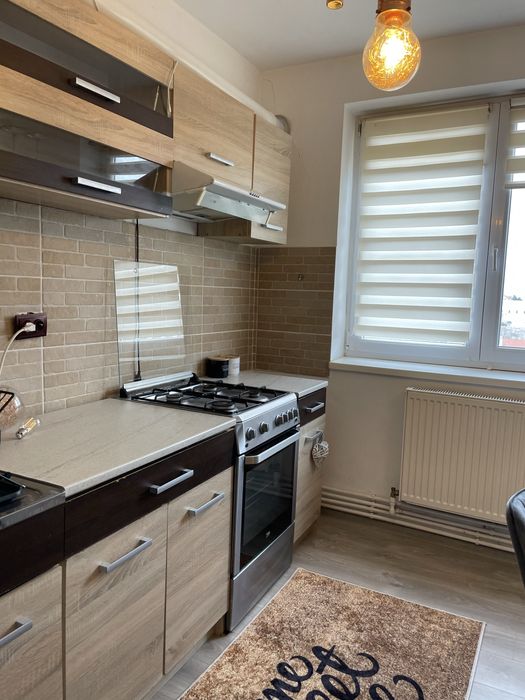 Inchiriez apartament  centru regim hotelier