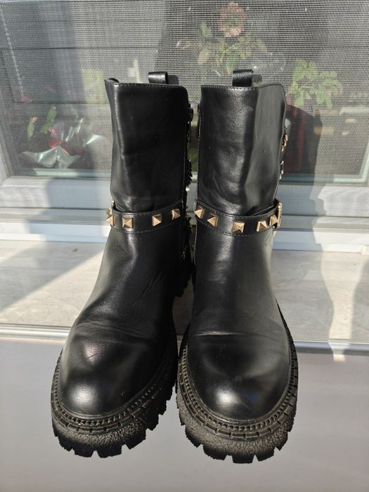 Дамски боти-като нови