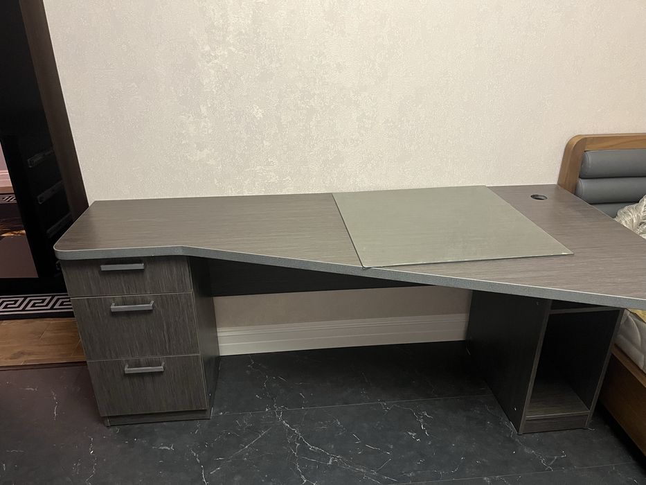 Мебель,техника продаем все