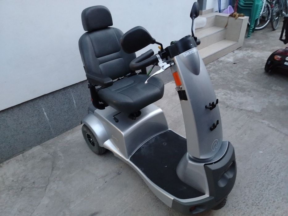 Cărucior scuter electric persoane cu dizabilități Meyra City Liner 315