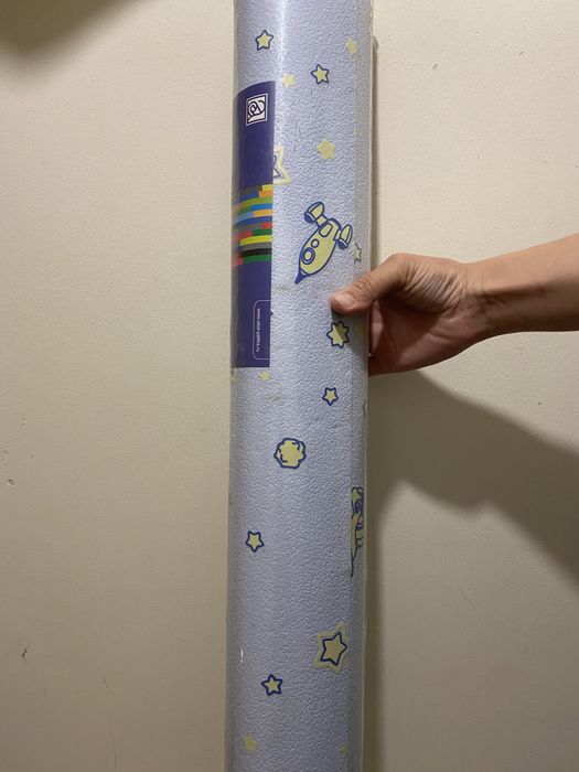 светящие в темноте обои ( для детской )