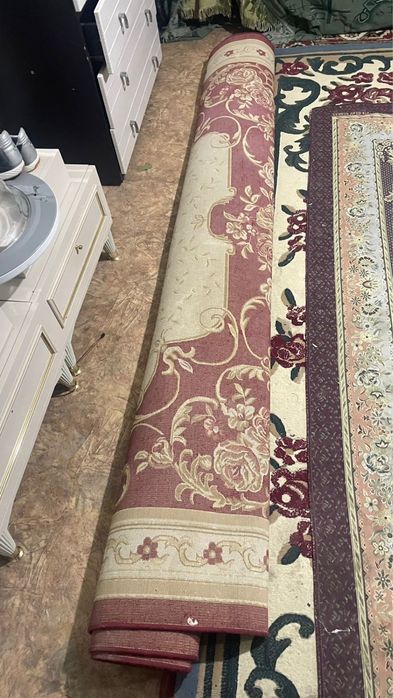 Диван,посуда кілем тегін бәрі