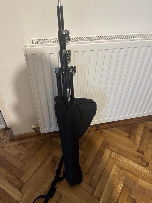 Trepiede Foto NOI- nefolosite