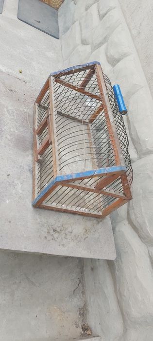 Клетка для птиц.