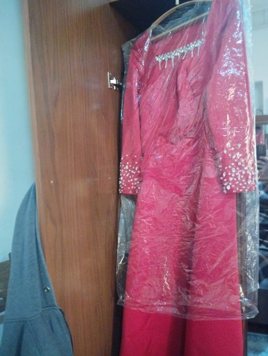 Новое платье продается! В хорошем состоянии.Янги куйлак Сотилади!