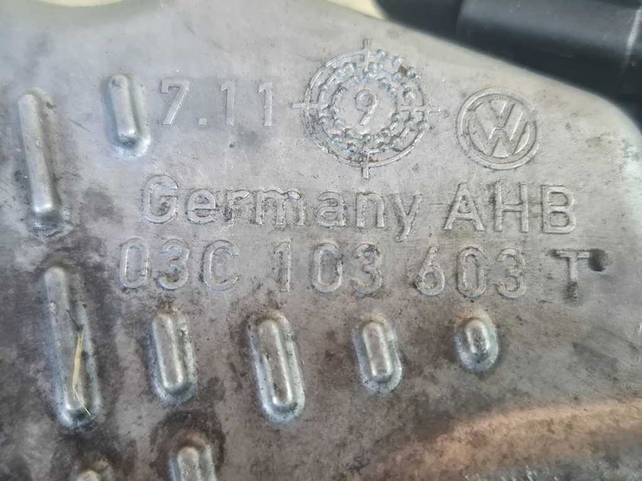baie ulei cu senzor 1.4 tsi / 160cp / 122 cp. vw audi skoda 03c103603t