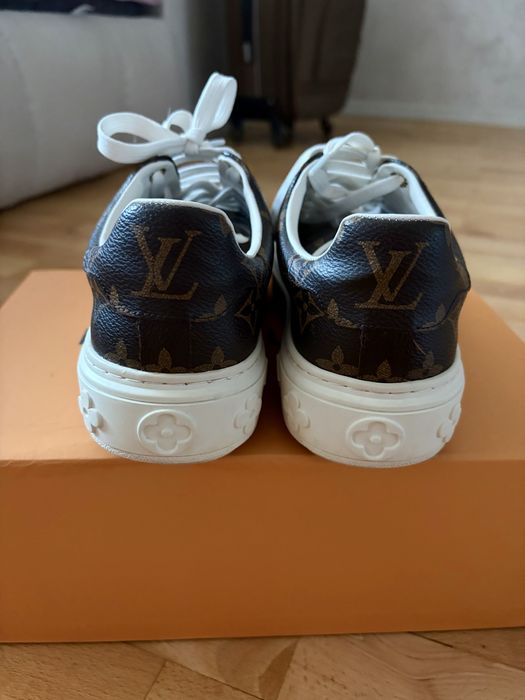 Обувки Louis Vuitton
