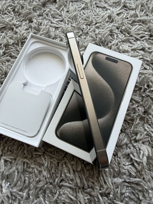 iPhone 15 pro 256 Gb