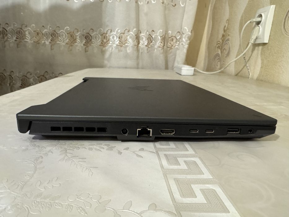 Продаётся ноутбук Asus