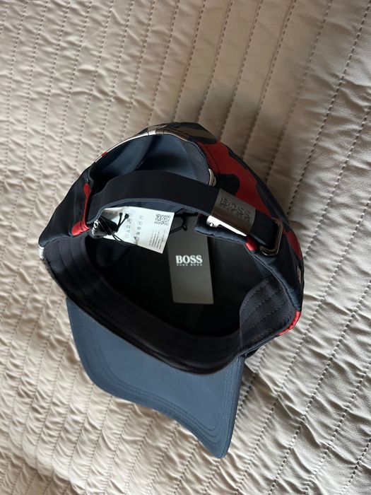 Boss оригинални шапки чисто нови