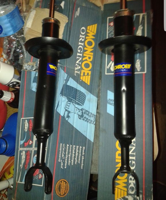 Продам амортизатор VW