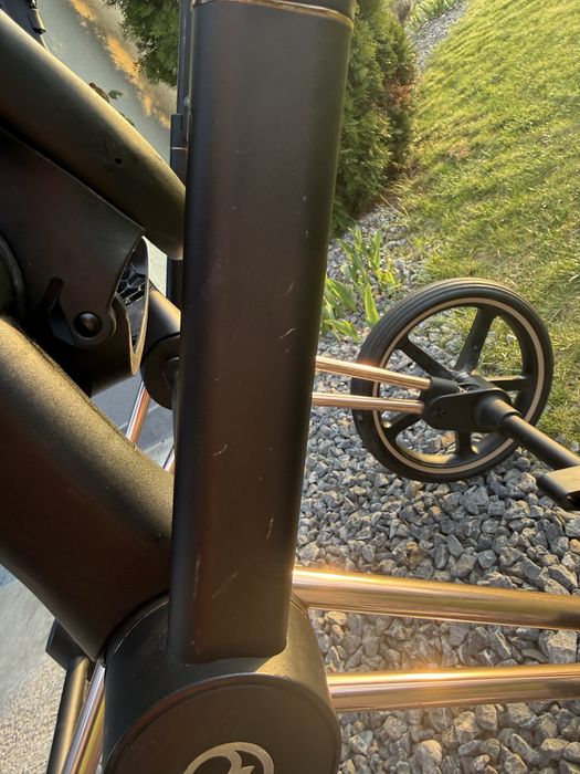 Cybex Platinum Priam 3 шаси + тапицерия за седалка Mustard Yellow  + дъждобран