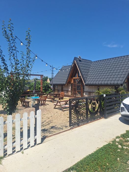 Casă individuală 120mp | Teren 402 mp (2 fronturi) | Ișalnița (Str. Ion Creangă) – Se acceptă schimb!