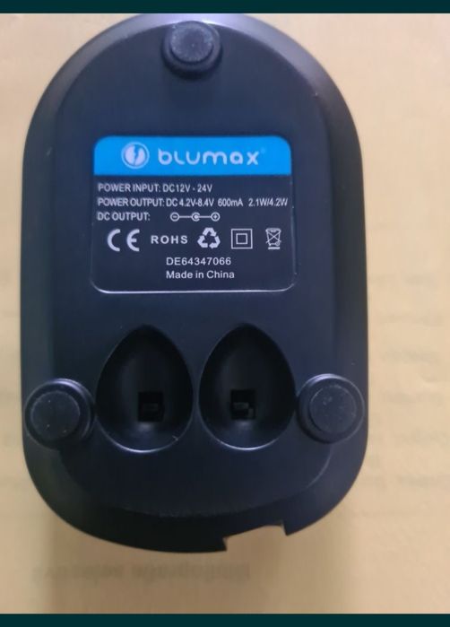 Multicharger acumulatori foto