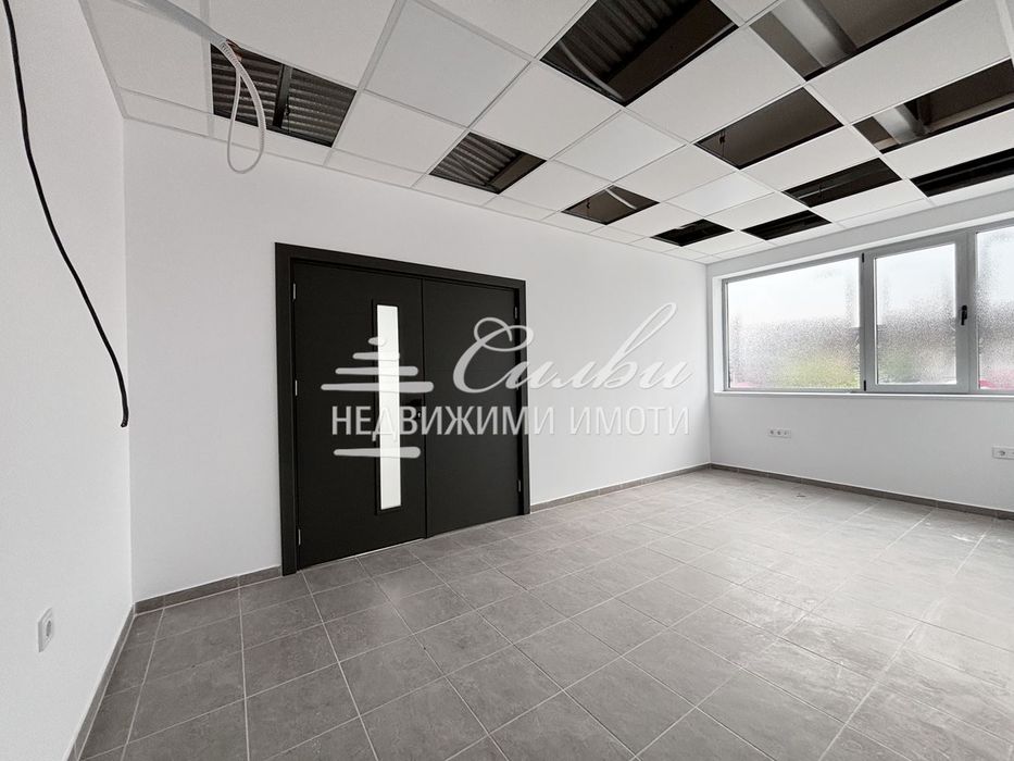 Дава се под наем Склад в Шумен, Добруджански - 935 кв.м за 4291.65 € - Снимка #2