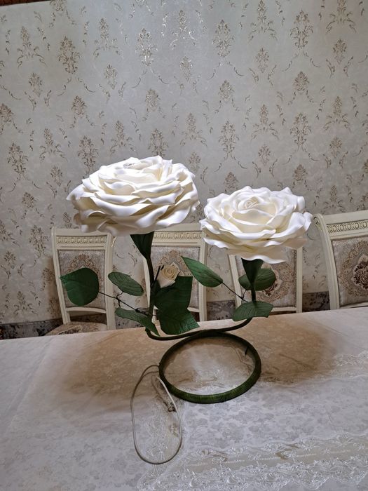 Dekorativni svetilnik gullar