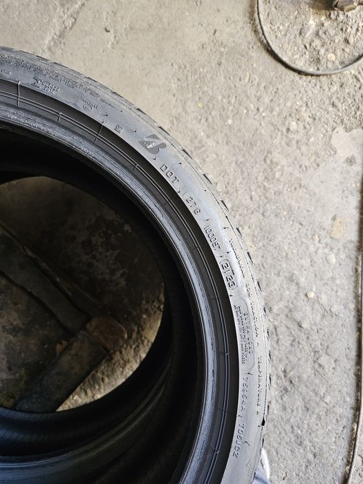 2 anvelope vara 225 40 19 Bridgestone Runflat 2023