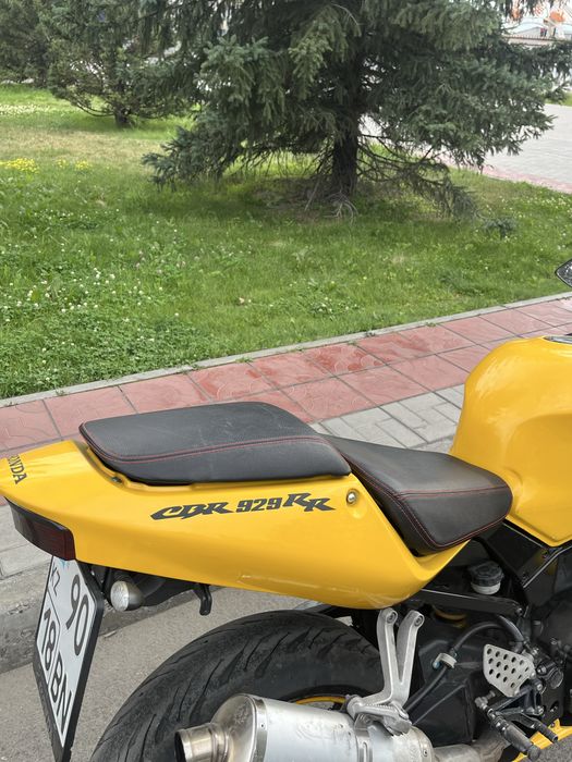 Honda CBR929RR fireblade