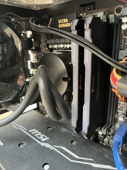 Компютър i7-6700K 32GB RAM RTX 2070 Super
