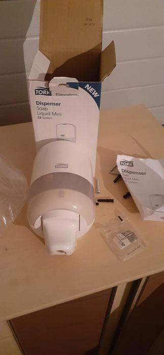 Диспенсер для салфетки