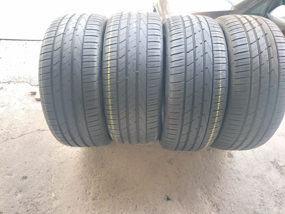 4 anvelope Hankook 2x235/50 R19 dot 3722 2x255/45 R19 dot 4820