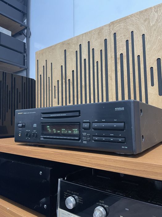 Vand / schimb cd player Onkyo Integra r1 dx-706