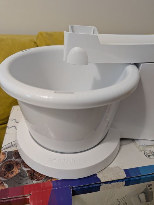Mixer cu bol Bosch
