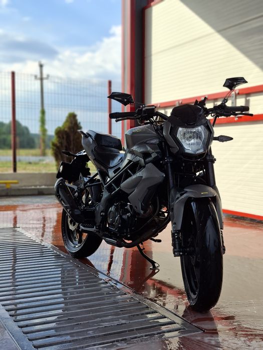 Vând beneli bn125