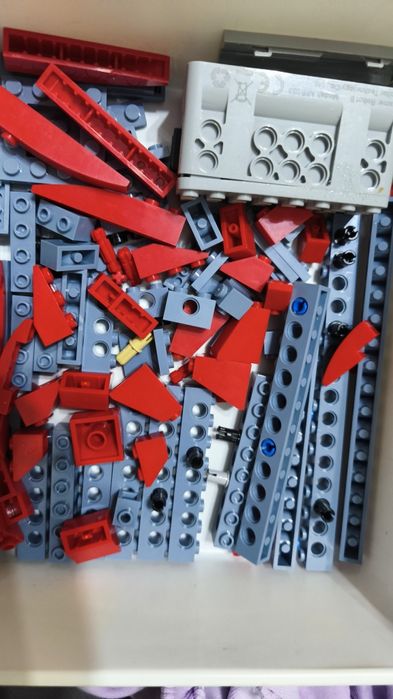 Apitor Robot B совместим с Lego