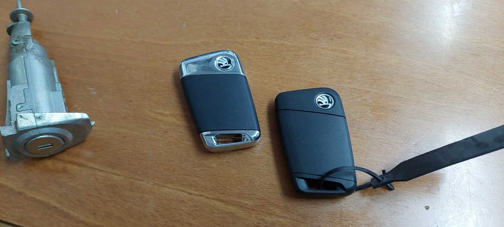 Cheie originala Skoda Superb keyless PROGRAMABILA 2 modele
