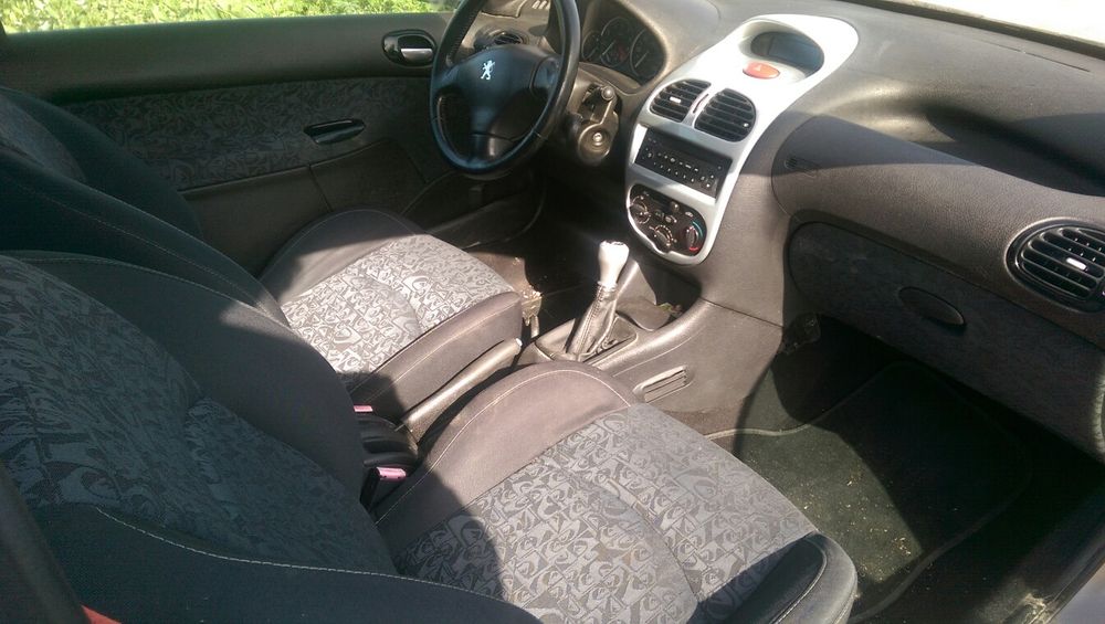 пежо 206 2.0 хди 90 коня само на части