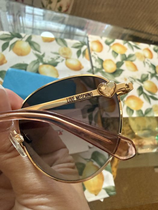 Слънчеви очила Love Moschino