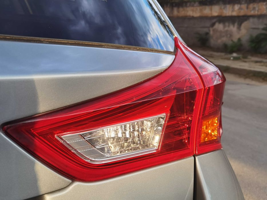 Toyota auris led стопове