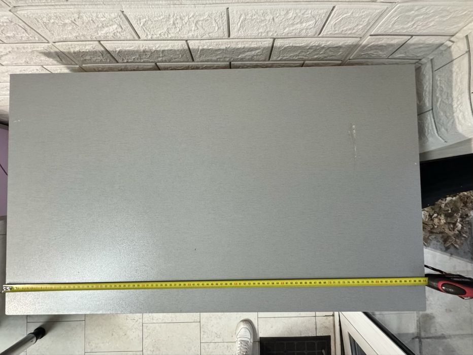 Бюро за маникюр с прахоуловител + шаф