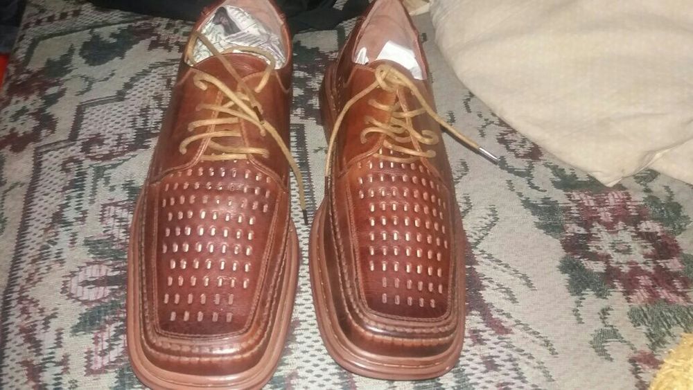 Продам ботинки и  кожаные туфли!