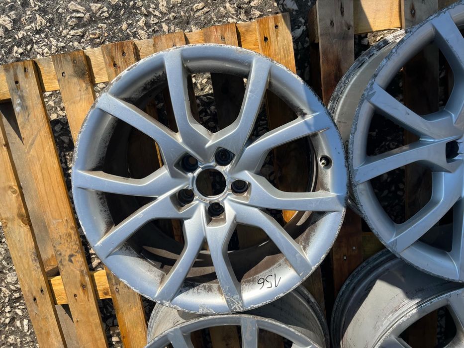 Оригинални джанти 18 Audi A4 A5 A6 8t0601025E 8.5j et29 ном 156 за боя