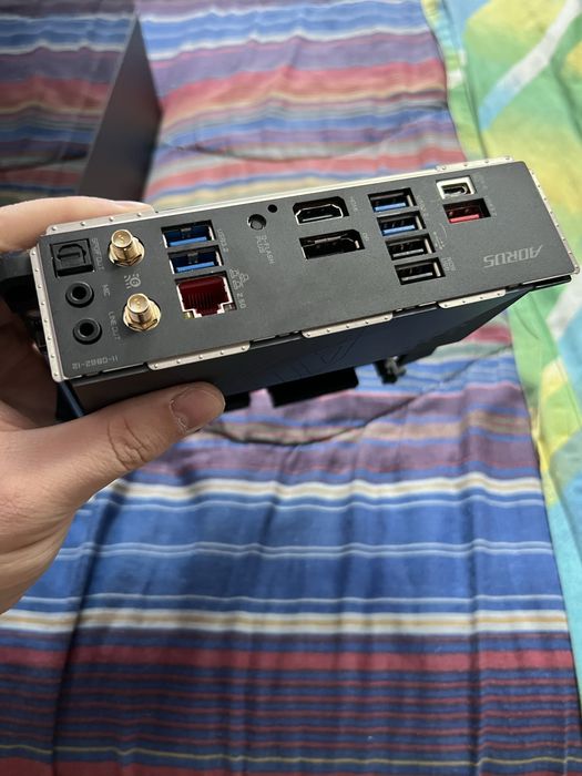 Placa de baza B760I Aorus Pro DDR5 + I513600K + contact Frame Garantie