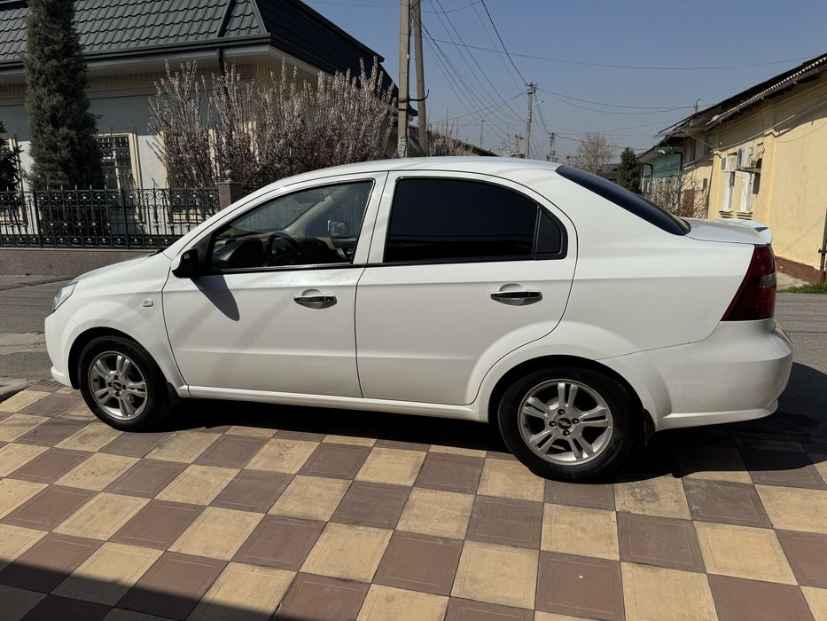 Срочна продаеться нексия 3